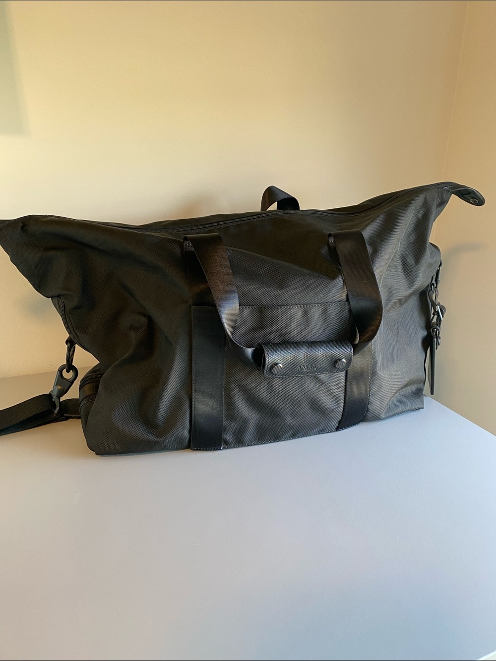 Tumi Alpha 2 Double Expansion Satchel (Model 22159D2